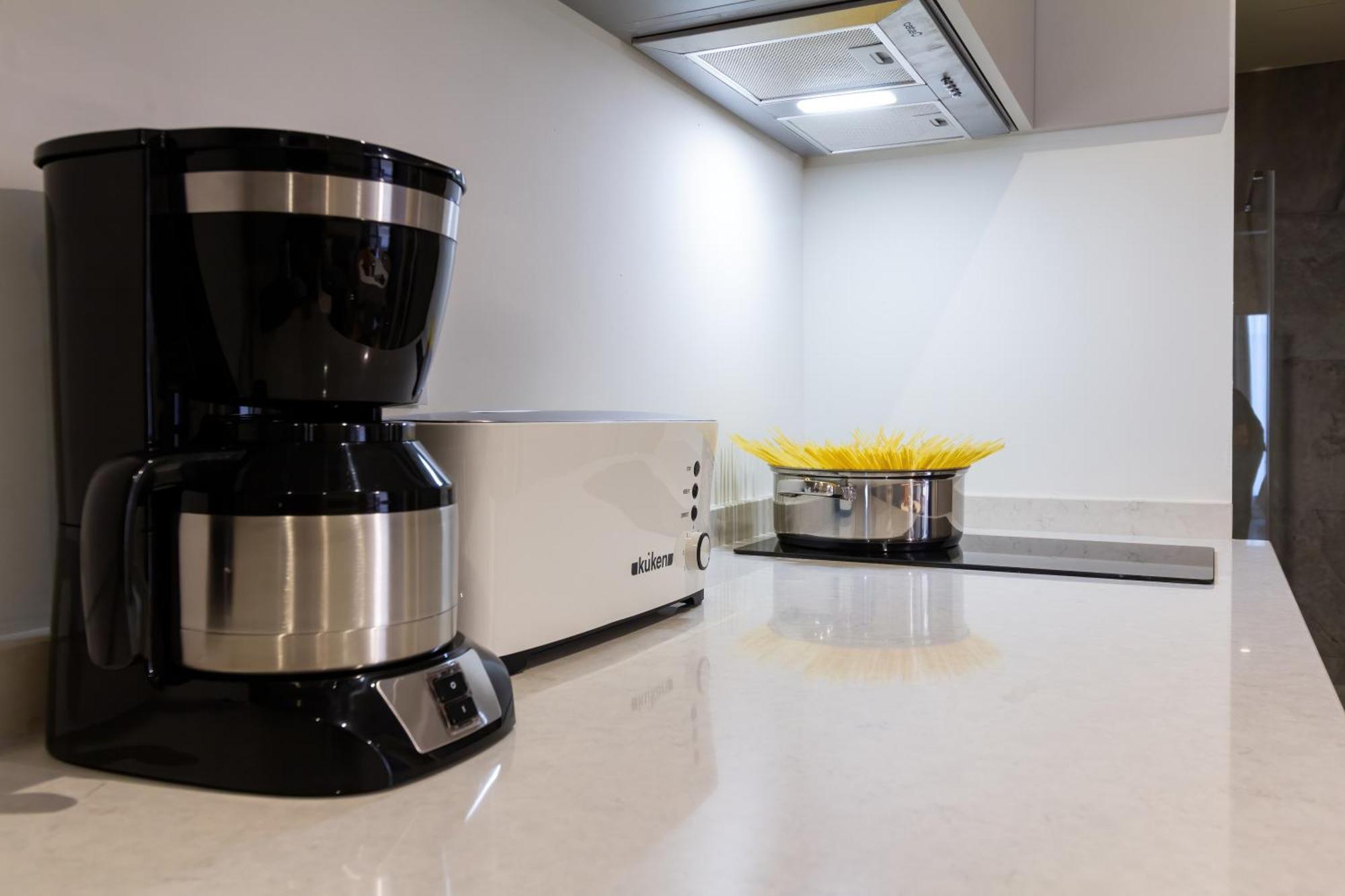 Feelathome O'Donnell Apartments Севилья Экстерьер фото